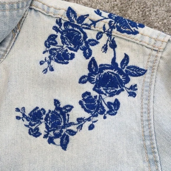 BLUENOTES boyfriend fit light blue embroidered denim jacket oversized XS - Picture 9 of 10